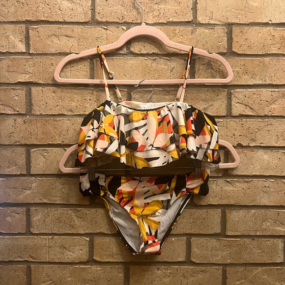 Billbong ruffle top bikini - Picture 1 of 7